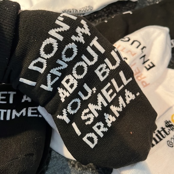 Set of 5 Pairs of Schitts Creek Socks with Cute and Hilarious Quotes! - Picture 5 of 6